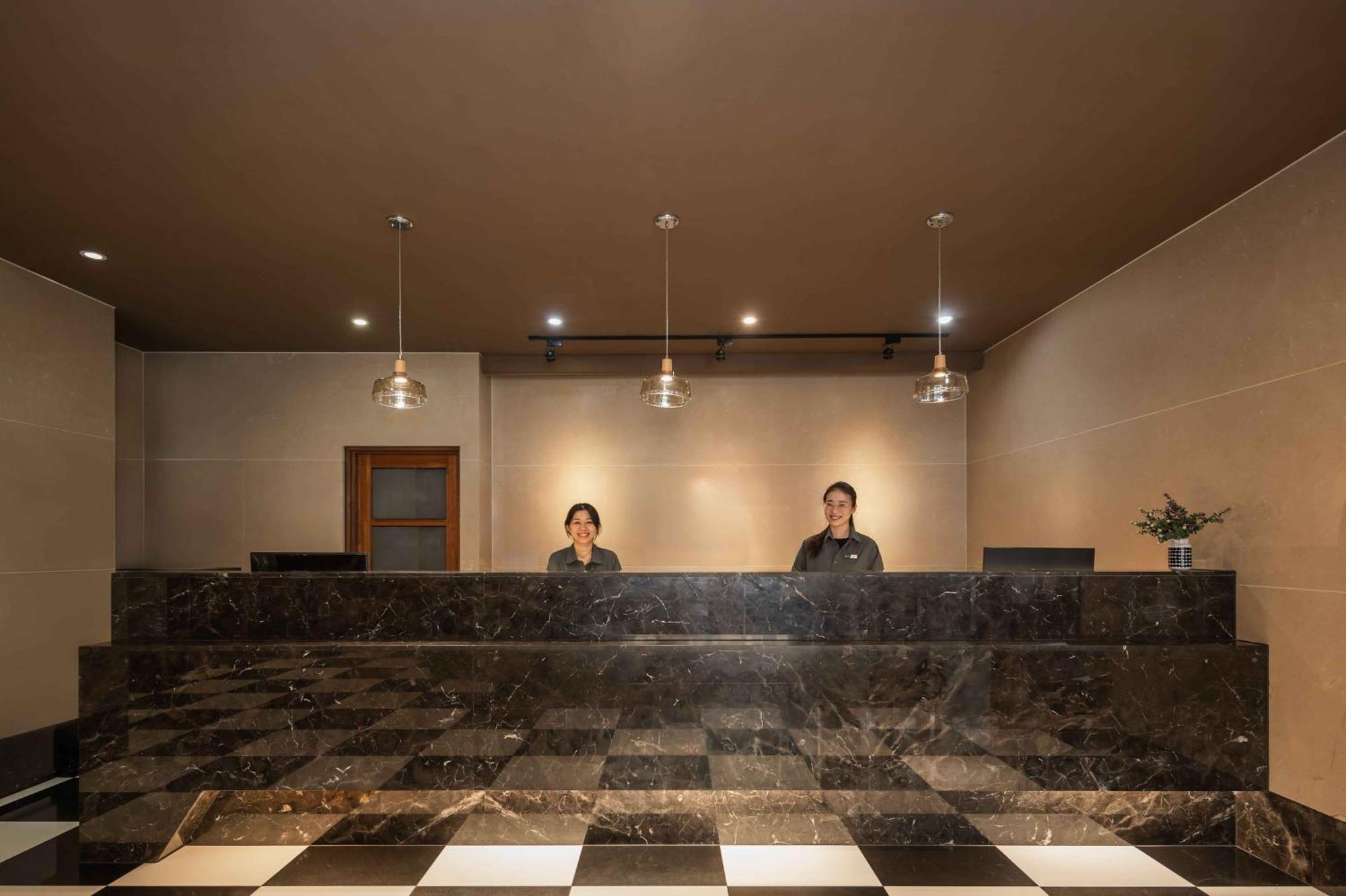Kindness Hotel - Sandou II Kaohsiung Esterno foto